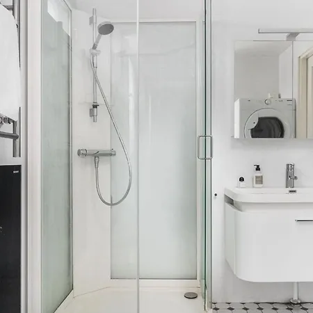 Luxhousing *
