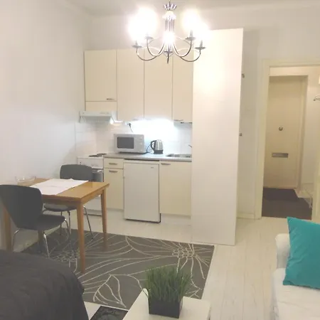 Apartament Luxhousing