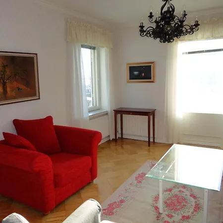 Apartament Luxhousing